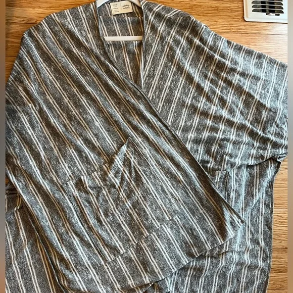 Anthropologie Barlia kimono - Picture 3 of 4